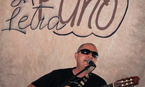 A Puño y Letra